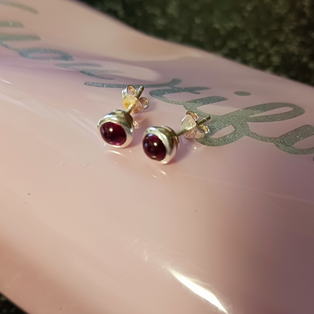 Sterling Silver 925 Garnet Stud Earrings, NWOT